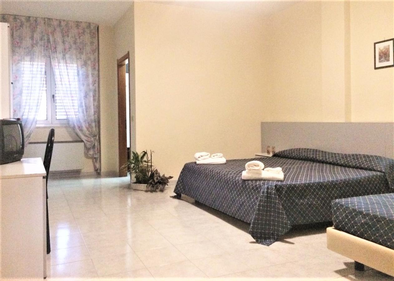 Hotel Diamante Ferrandina Bagian luar foto