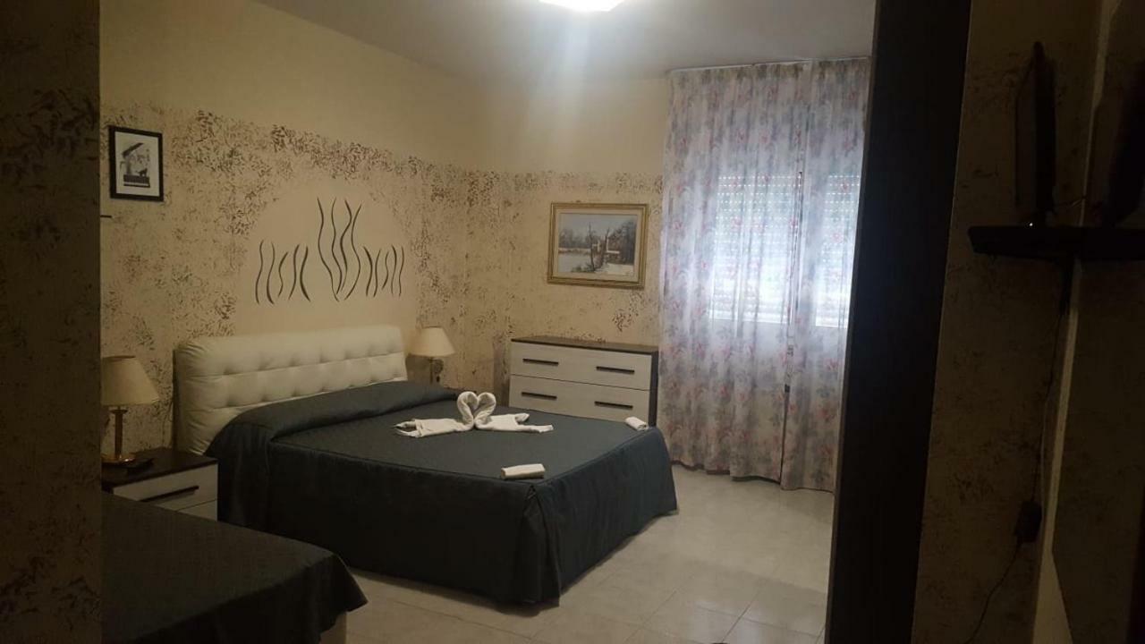 Hotel Diamante Ferrandina Bagian luar foto